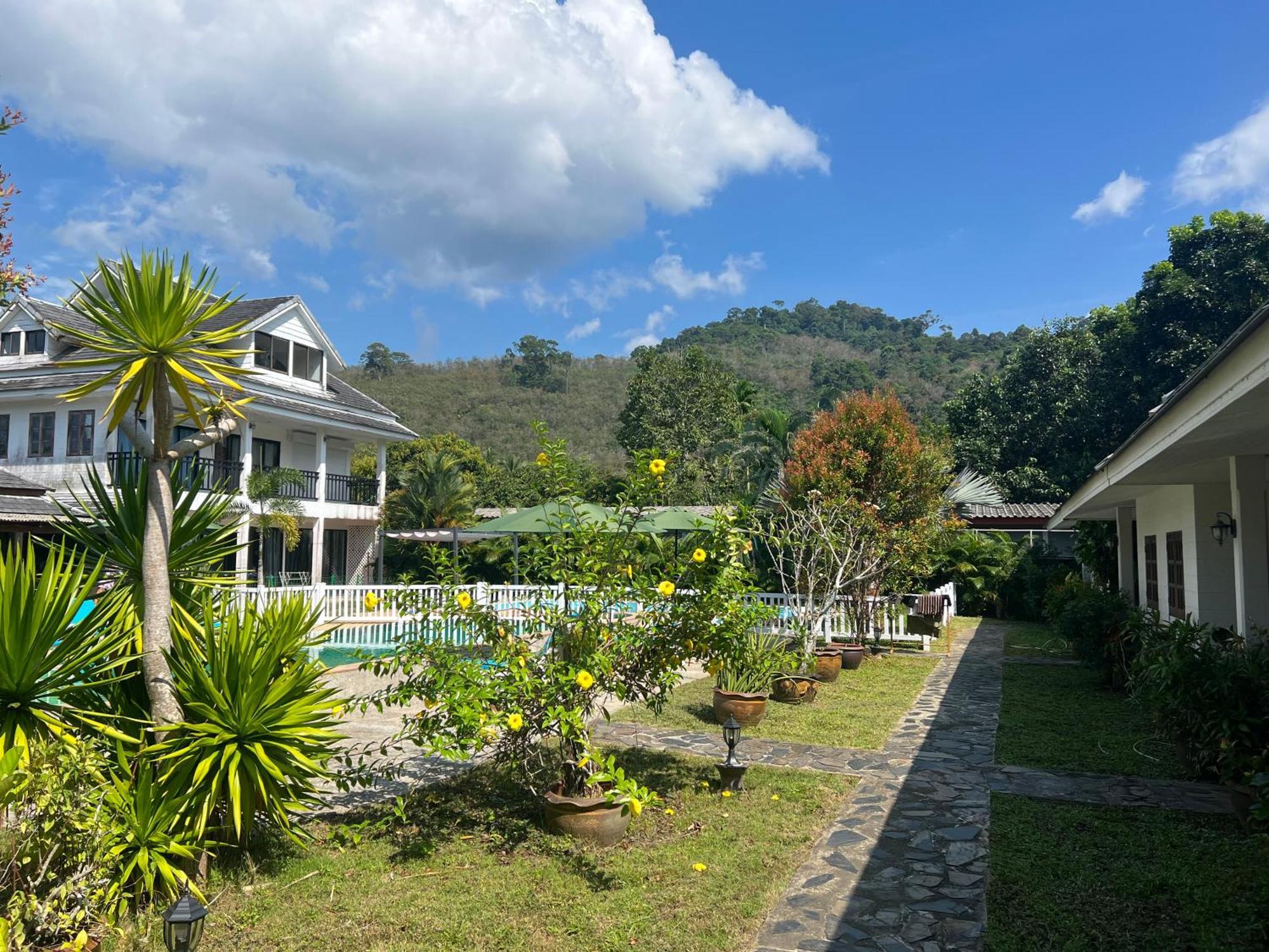 Villa Colina Khao Lak Rooms And Bungalows - Adults Only Esterno foto