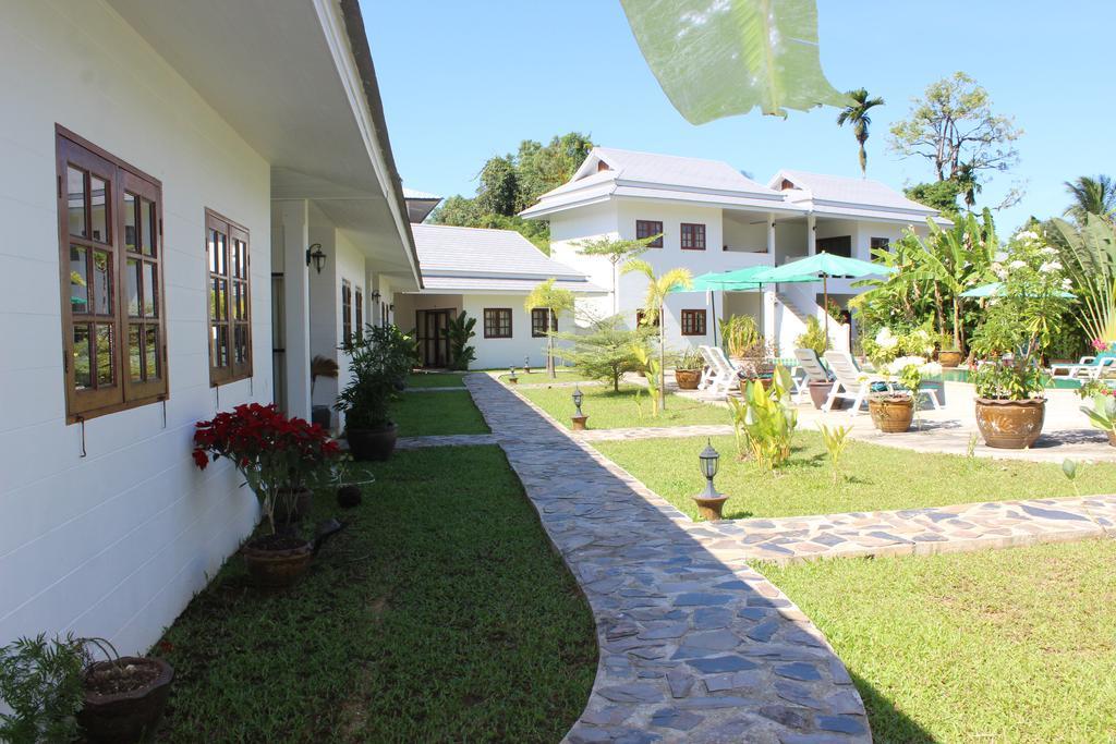Villa Colina Khao Lak Rooms And Bungalows - Adults Only Esterno foto